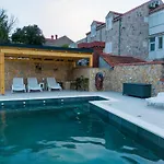 Swiss Tatil Evi *