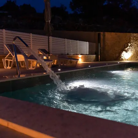Prázdninový dům Swiss Cavtat